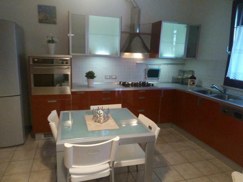 Appartamento Viserba Mare/Fiera Rimini Eksteriør bilde